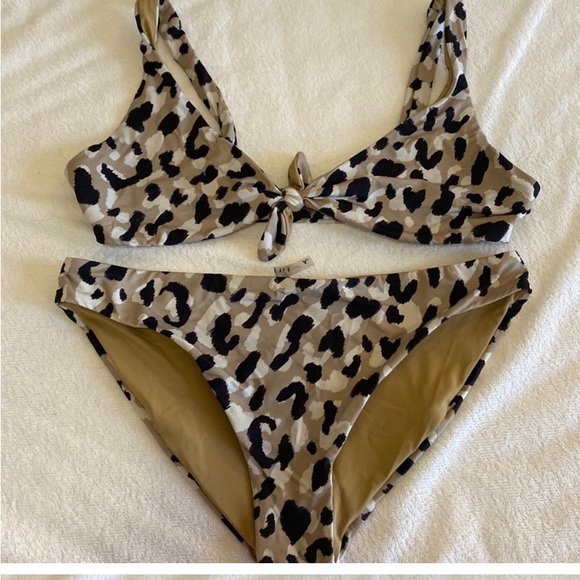 Vitamin A reversible bikini leopard print XS - Picture 2 of 8